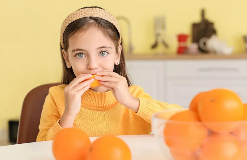 Ăn cam nhiều có tác hại gì không?