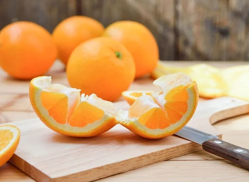 Mỗi ngày nên ăn bao nhiêu quả cam?